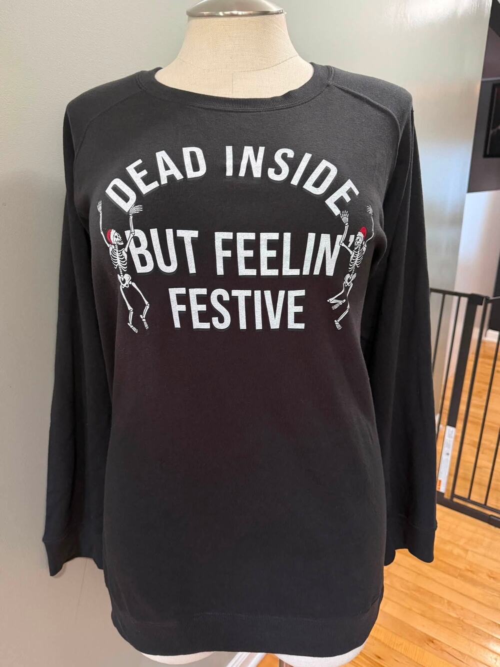 Torrid Plus‎ Size 6 Dead Inside Skeleton Gothic Holiday Cozy Fleece Sweatshirt